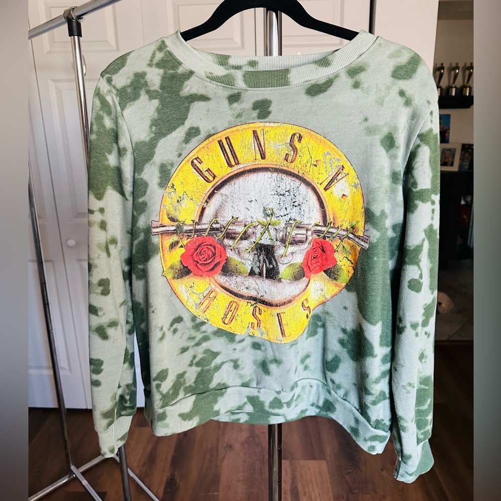 Guns n Roses Rock Band Women’s Green Tie Dye Crew Neck Sweatshirt Large